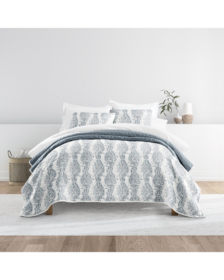 Home Collection All Season Distressed Damask Reversible Quilt Set In Blue