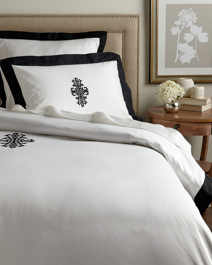 Montague & Capulet Belladona Duvet Collection In White