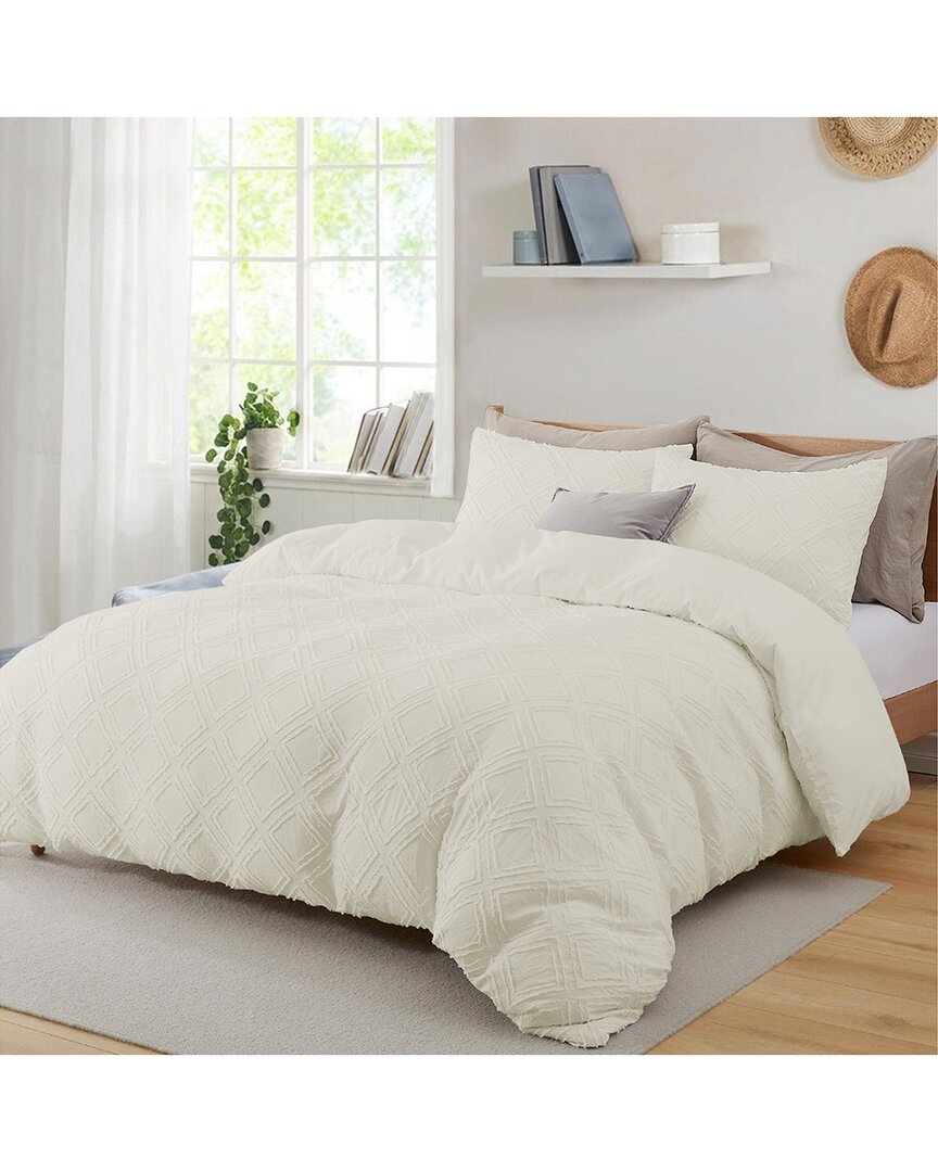 Unikome Clipped Jacquard Quilted Duvet Cover Set In White
