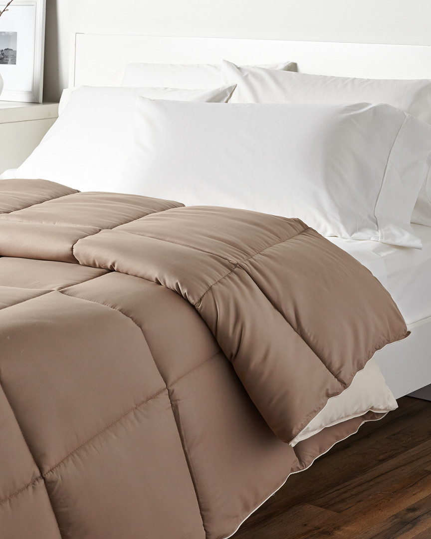 Shop Superior All-season Down Alternative Reversible Comforter