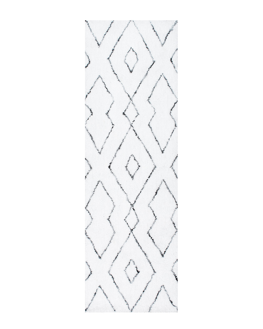 Nuloom Beaulah Shaggy Rug