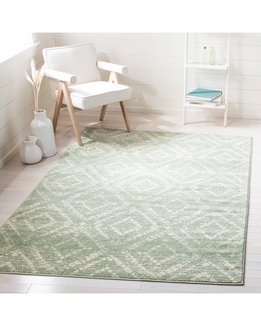 Safavieh Adirondack Zirelle Power Loomed Rug Green / Ivory In Green