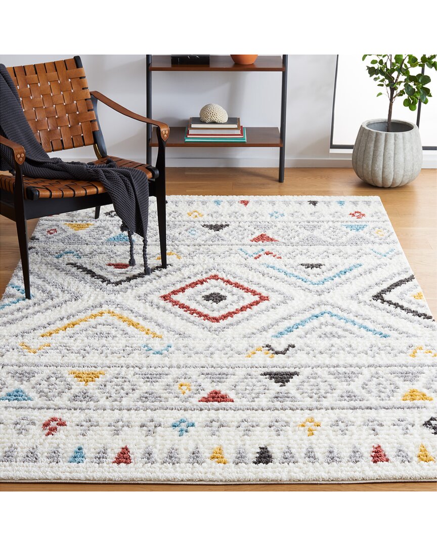 Safavieh Marrakesh Power Loomed Rug In Ivory