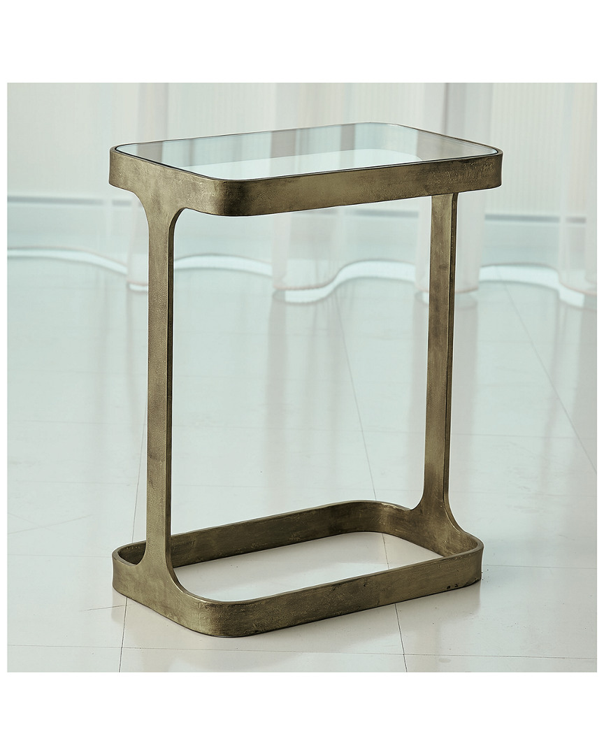 Global Views Saddle Table