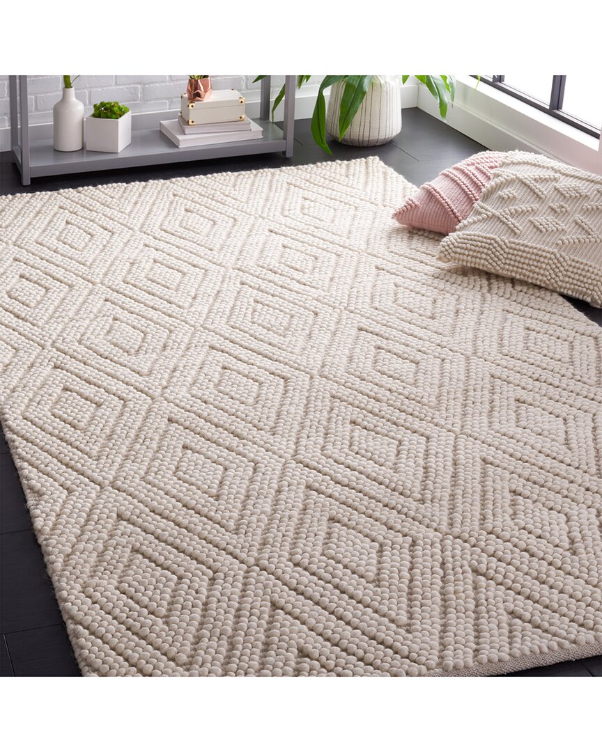 Safavieh Natura Wool Pile Rug