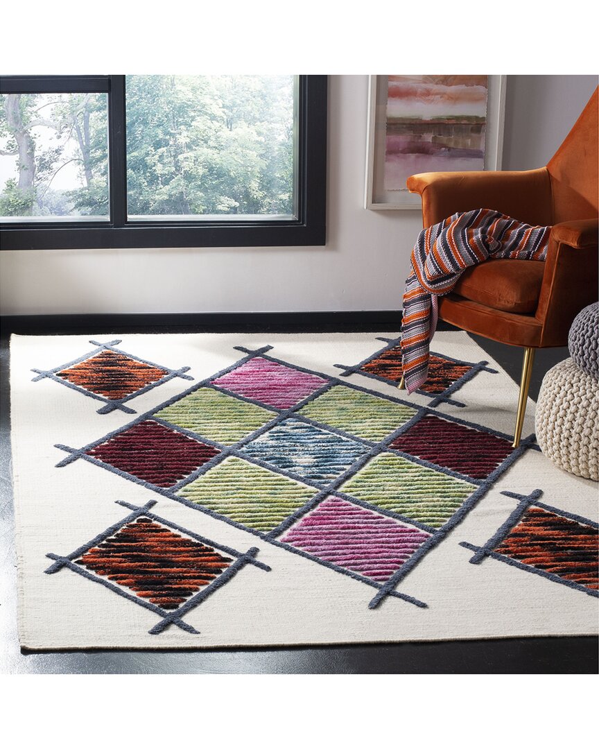 Safavieh Kenya Hand Knotted Wool-blend Rug In Ivory