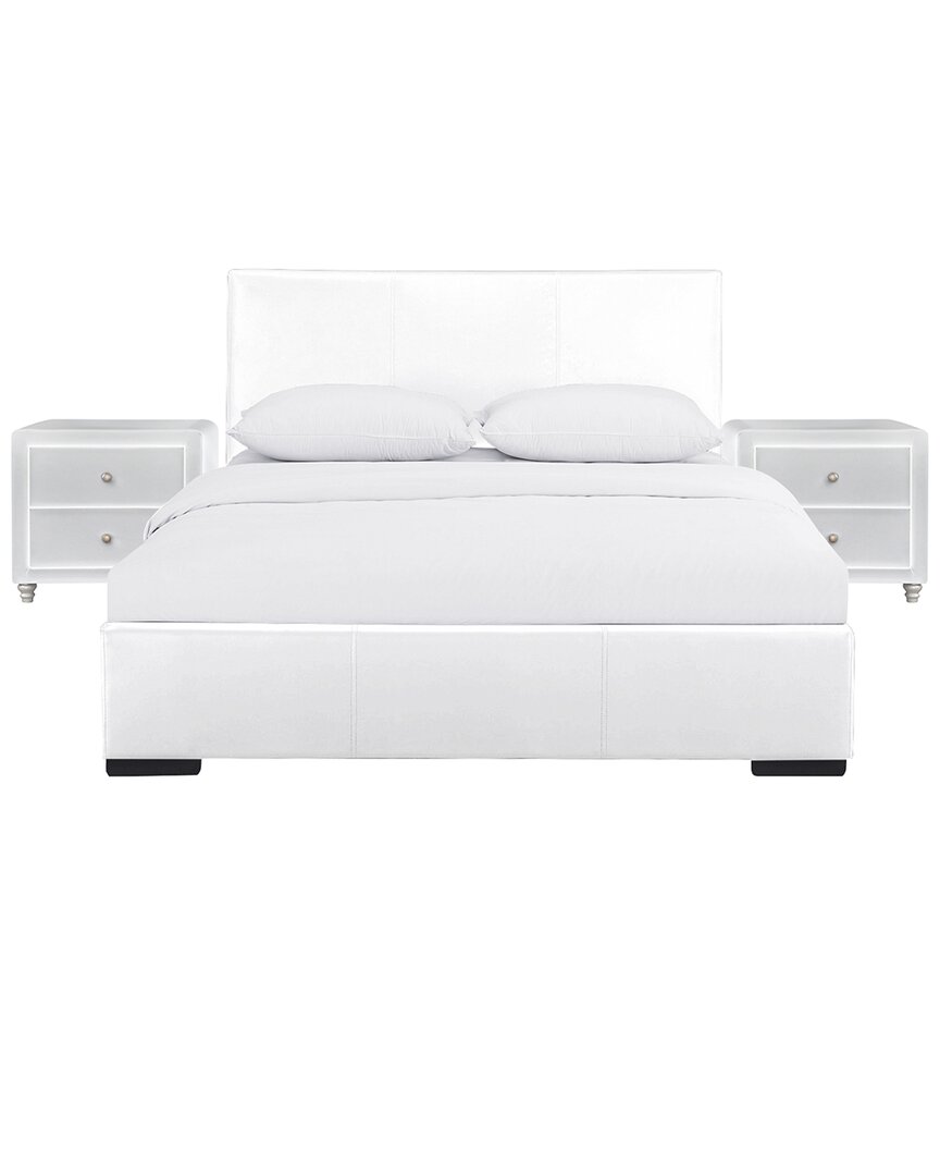 Camden Isle S Hindes Upholstered Platform Bed & 2 Nightstands In White