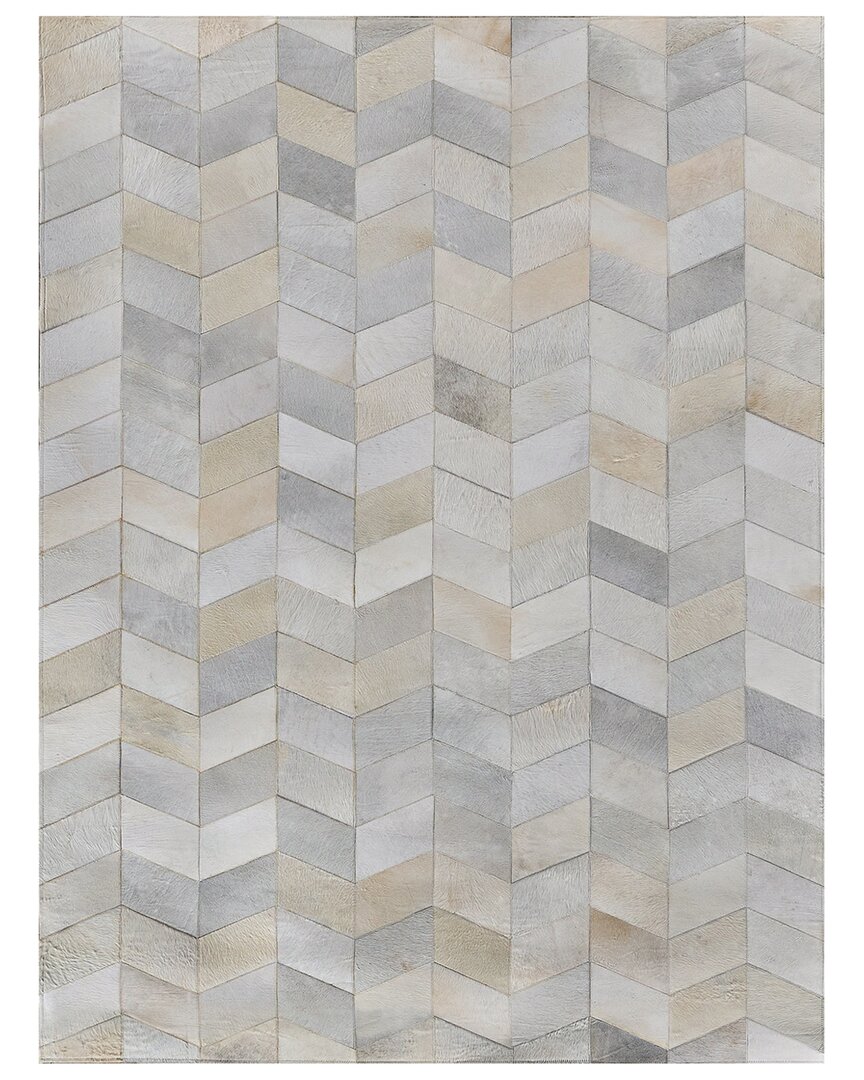 Exquisite Rugs Natural Hide Hand-tufted Rug In Ivory