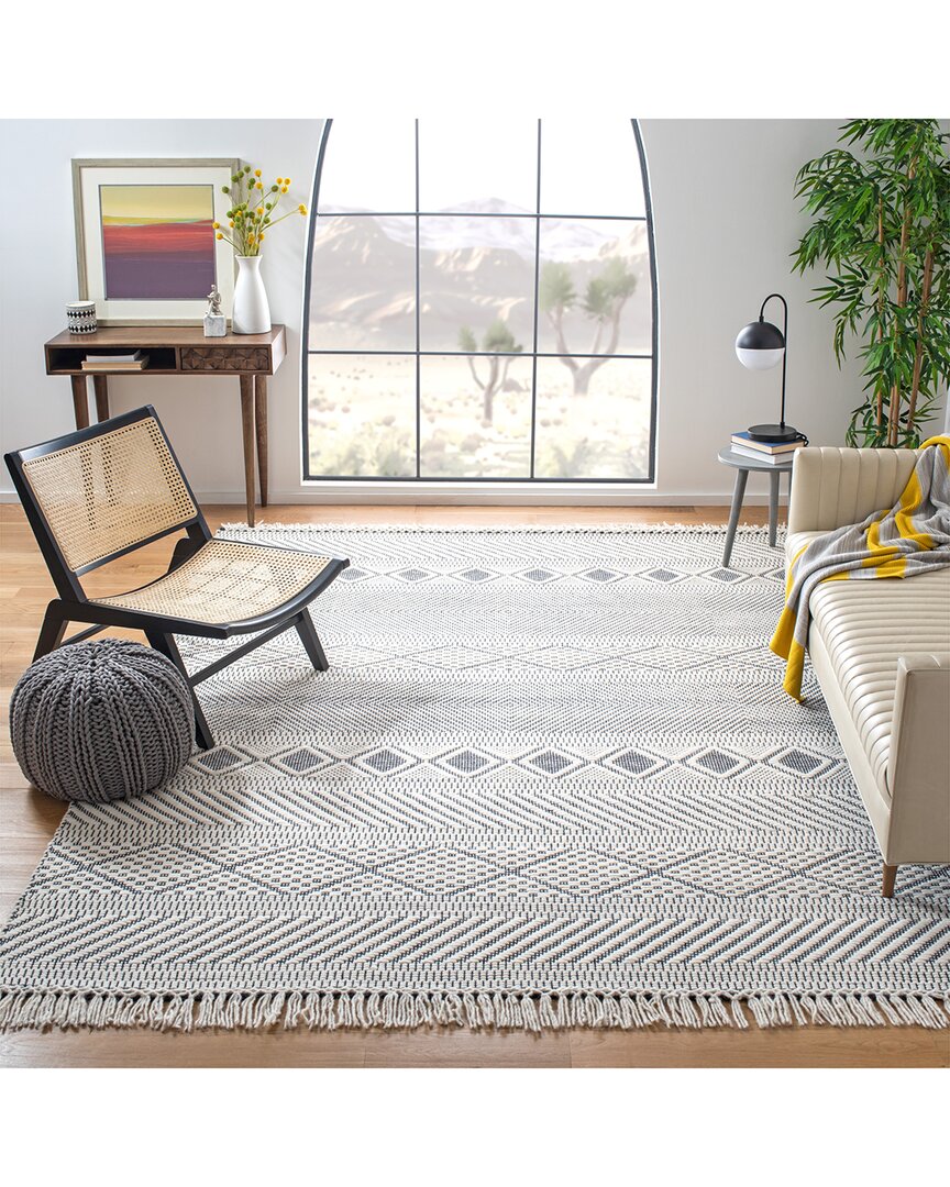 Safavieh Natura Wool Rug