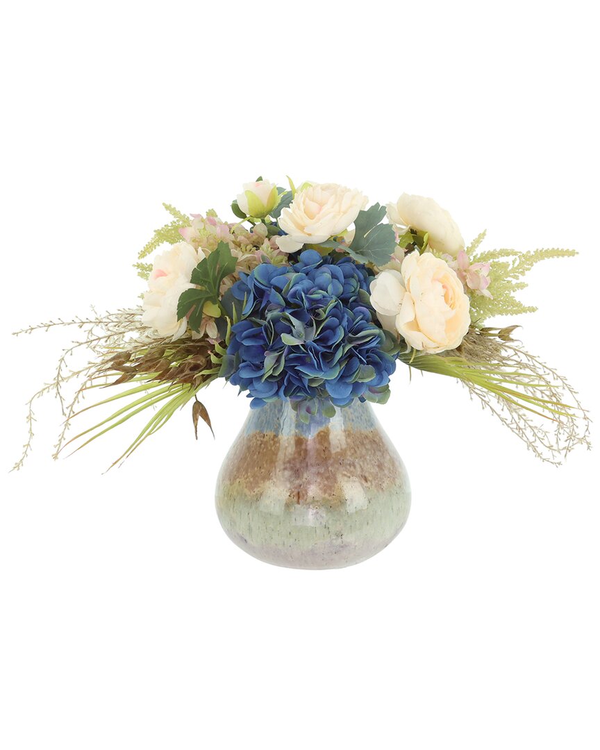 Creative Displays Hydrangea And Ranunculus Arrange In Multi
