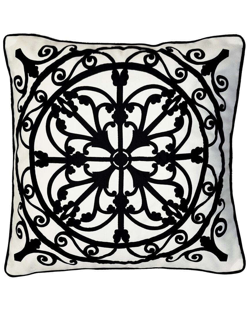 Edie Home Indoor/outdoor Arabesque Tile Decorative Pillow