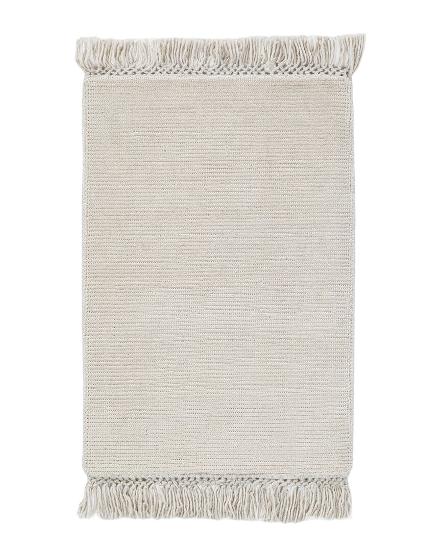 Obeetee Eva Rug In White