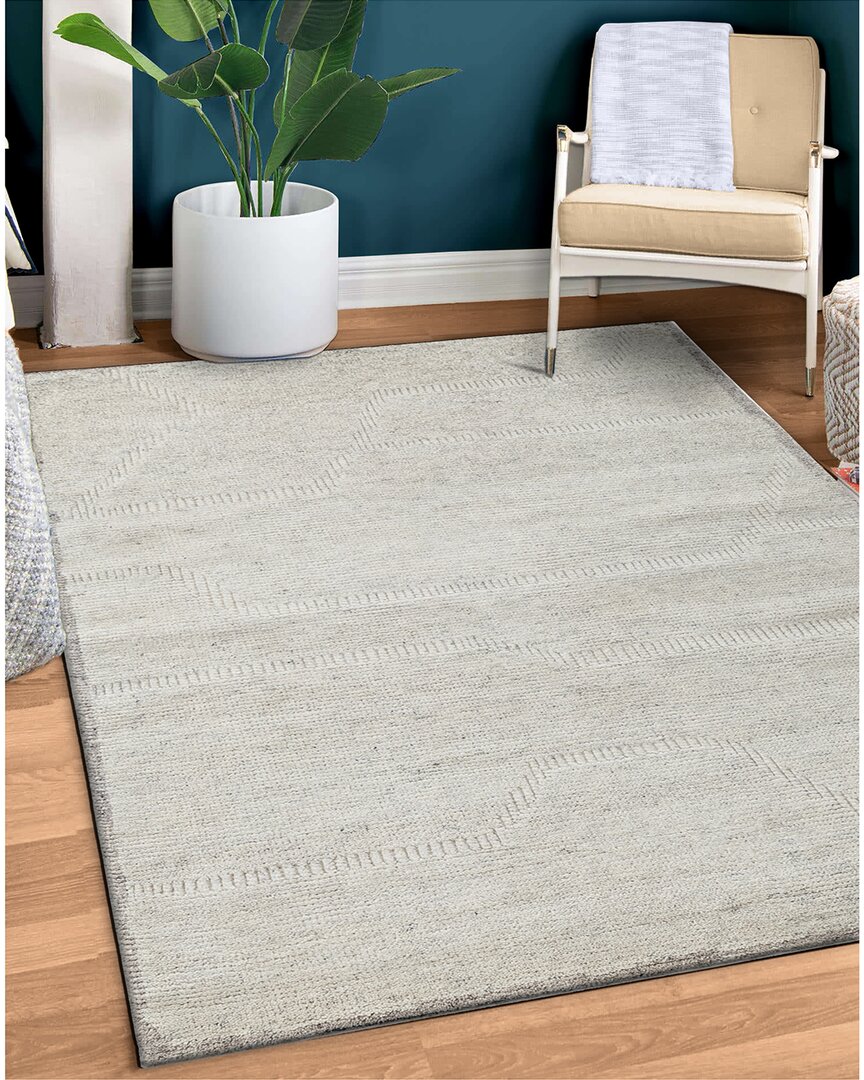 Obeetee Manali Wool Rug In White