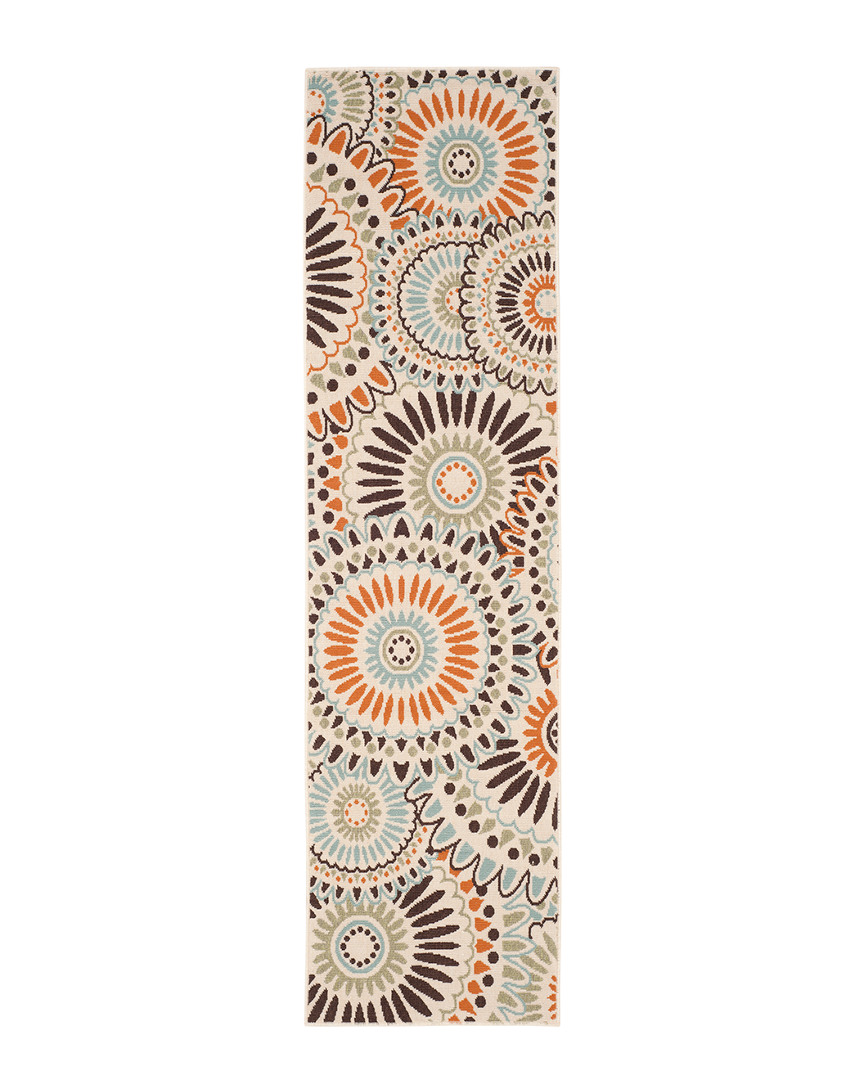 Safavieh Veranda Indoor/outdoor Rug In Cream