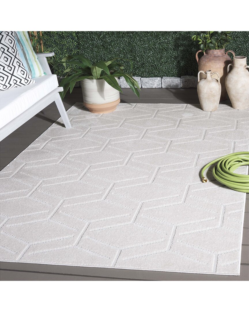 Safavieh Stella Mylon Power-loomed Indoor/outdoor Rug In Neutral