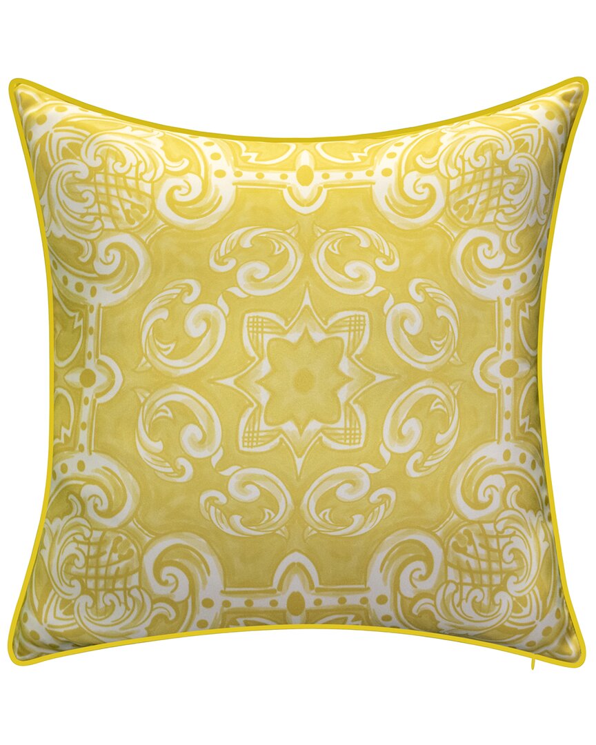 Edie Home Indoor/outdoor Alhambra Decorative Pillow In Yellow