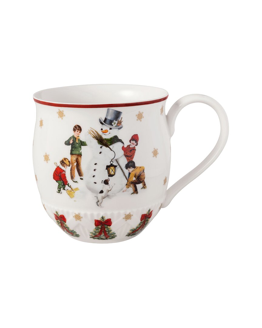 Villeroy & Boch Toy's Fantasy Mug: Building A Snowman