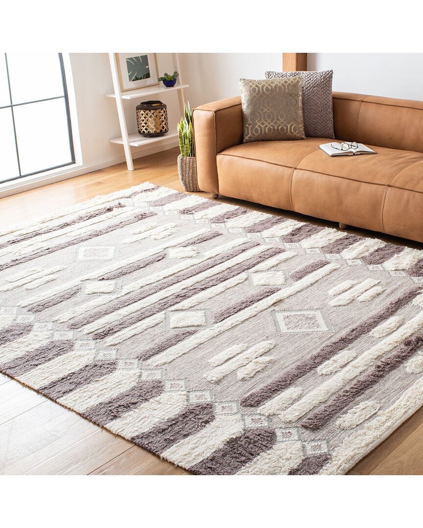 Safavieh Kenya Hand Woven Wool Rug In Ivory