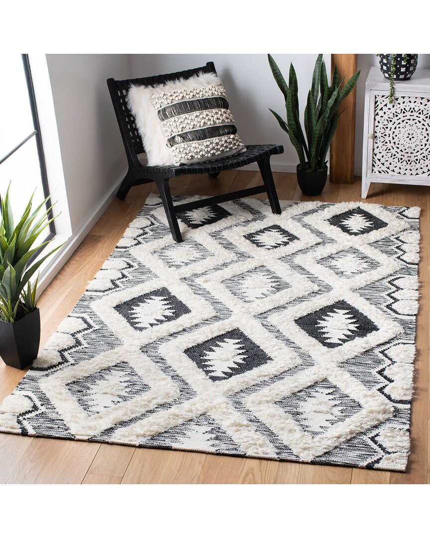 Safavieh Natura Wool Rug In Gray